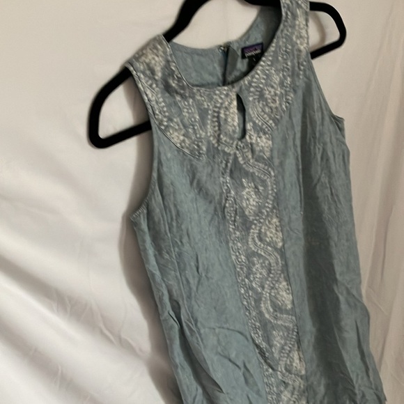 Patagonia: Blue/white floral patterned denim dress- Hemp/cotton blend- size 4 - Picture 7 of 13